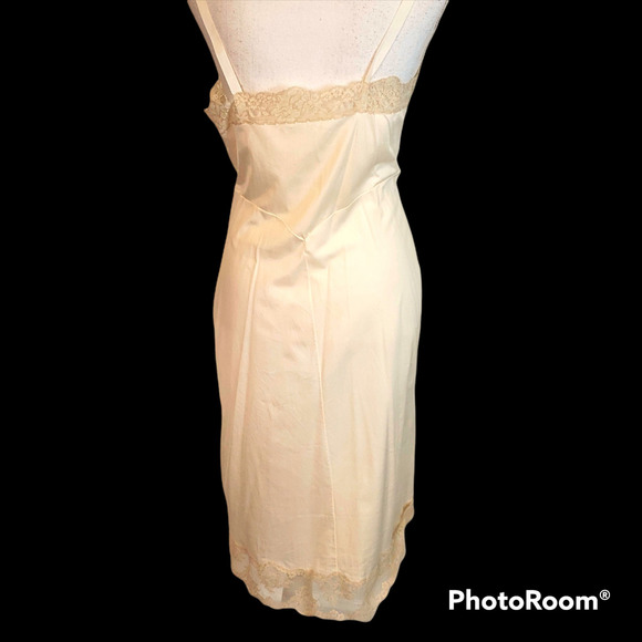 Vintage Ivory Slip - Picture 3 of 8